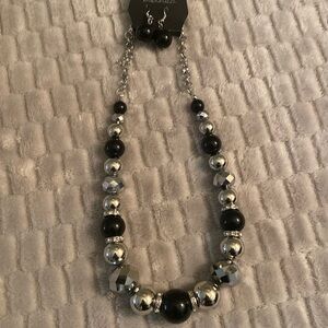 Fashion Jewelry - Black And Silver Necklace